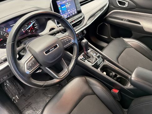 Used 2022 Jeep Compass Latitude w/ Convenience Group AWD/4WD image 7