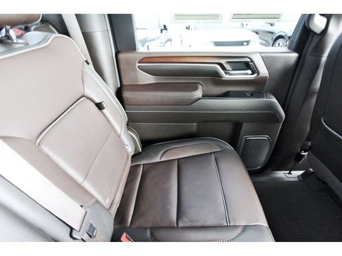 Used 2024 GMC Sierra 2500 Denali w/ Denali Reserve Package AWD/4WD image 11
