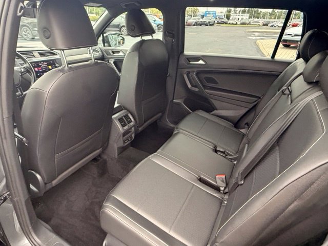Certified 2021 Volkswagen Tiguan SE R-Line AWD/4WD image 9