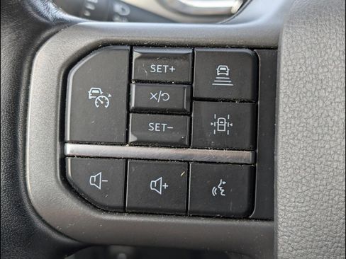 Used 2021 Ford F150 Lariat w/ Equipment Group 502A High image 18