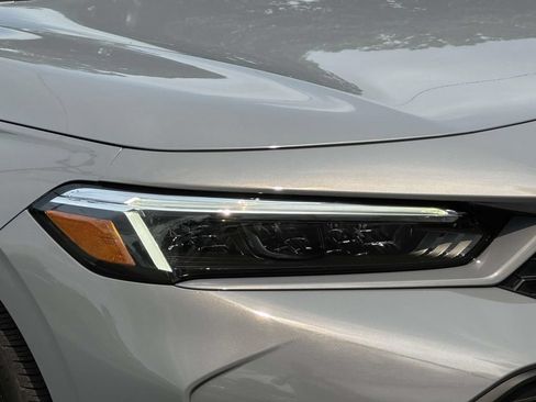 Used 2025 Honda Civic Sport Touring image 11