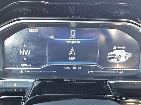 Used 2024 Chevrolet Silverado 1500 LT Trail Boss w/ Convenience Package II image 35