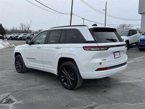 New 2026 Jeep Grand Cherokee Limited image 22