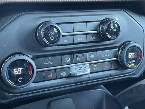 Used 2024 Ford Bronco Outer Banks image 17