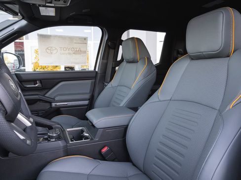 New 2025 Toyota Tacoma Trailhunter image 10