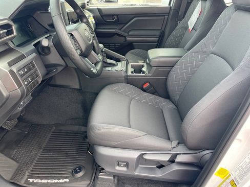 New 2025 Toyota Tacoma SR5 image 9