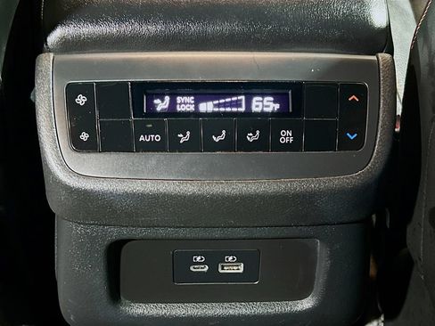 Used 2024 Nissan Pathfinder Rock Creek AWD/4WD image 22
