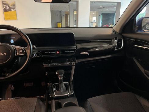 Used 2025 Kia Seltos S FWD image 36