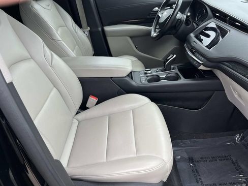Certified 2023 Cadillac XT4 Premium Luxury image 23