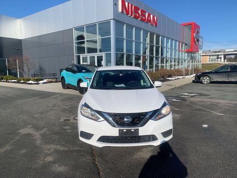 Used 2019 Nissan Sentra S image 2