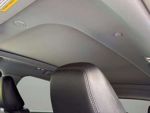 Used 2022 Lincoln Corsair AWD w/ Premium Package image 12