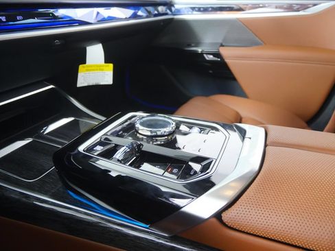 New 2026 BMW 740i xDrive AWD/4WD image 23