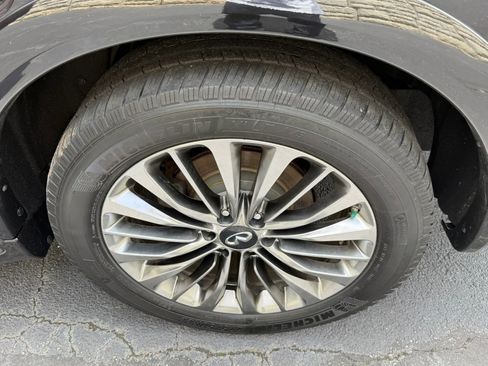 Used 2018 INFINITI QX80 4WD w/ Deluxe Technology Package image 37