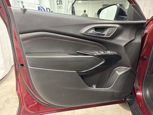 Used 2024 Chevrolet Trax RS w/ Driver Confidence Package image 16