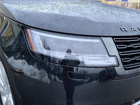 Used 2023 Land Rover Range Rover SE image 25