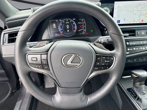 Used 2025 Lexus ES 350 w/ Premium Package FWD image 21