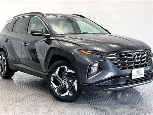 Certified 2022 Hyundai Tucson Limited AWD/4WD image 11