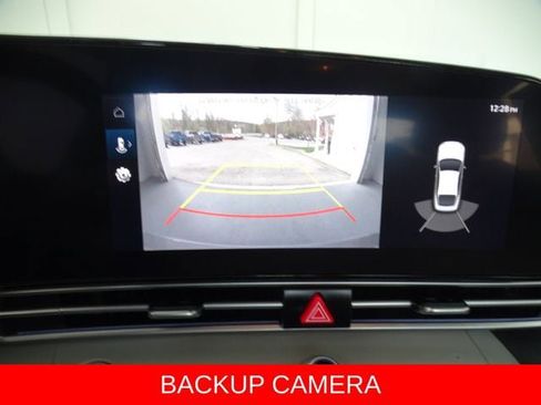 Used 2023 Hyundai Elantra Limited w/ Cargo Package FWD image 16