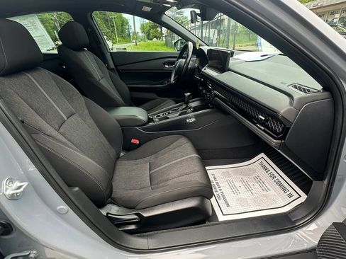 Used 2023 Honda Accord Sport image 29