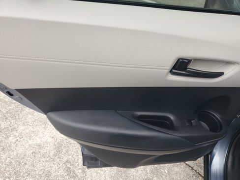 Certified 2025 Toyota Corolla Cross L FWD image 14