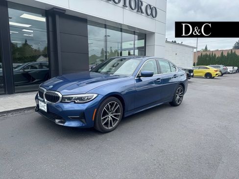Used 2022 BMW 330i xDrive Sedan w/ Driving Assistance Package AWD/4WD image 1