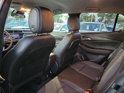 Used 2022 Buick Encore GX Select w/ Sport Touring Package image 8