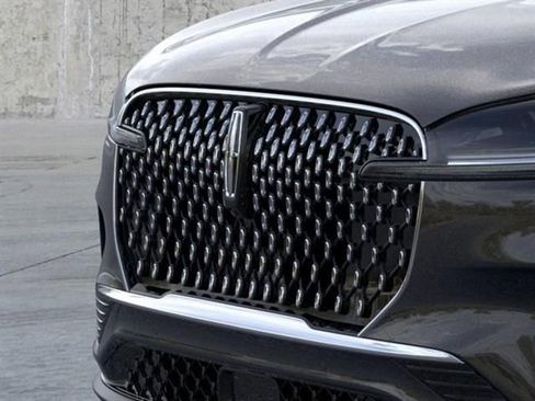 New 2026 Lincoln Aviator AWD image 17