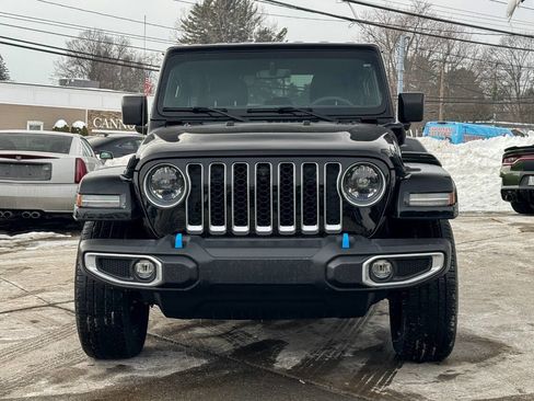 Used 2023 Jeep Wrangler Unlimited Sahara w/ Dual Top Group image 8