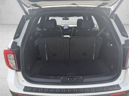 Used 2022 Ford Explorer ST RWD image 7