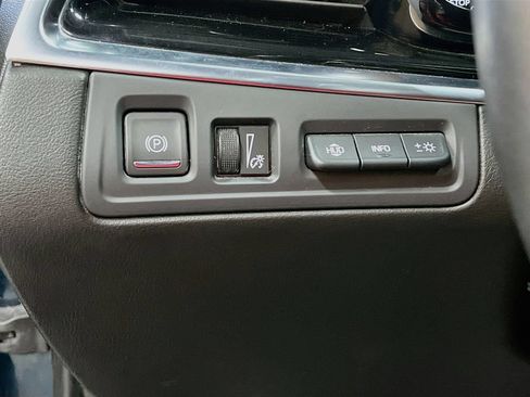 Used 2024 Cadillac XT6 Sport w/ Technology Package AWD/4WD image 10