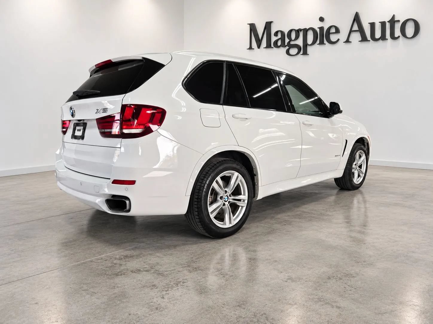 Used 2018 BMW X5 xDrive35i AWD/4WD image 4