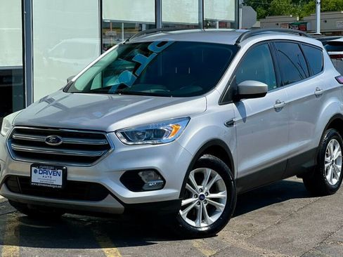 Used 2017 Ford Escape SE w/ Equipment Group 201A FWD image 32