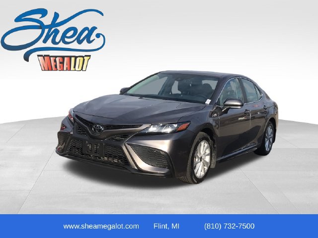 Used 2024 Toyota Camry SE FWD image 1