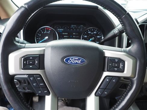 Used 2022 Ford F350 Lariat w/ Lariat Ultimate Package image 28