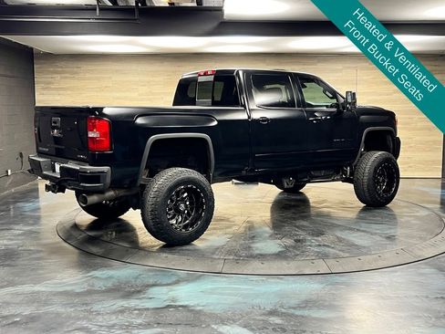 Used 2017 GMC Sierra 2500 Denali w/ Duramax Plus Package AWD/4WD image 21