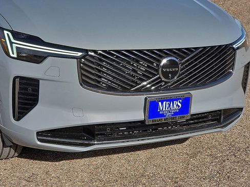 New 2026 Volvo XC90 B6 Plus w/ Protection Package Premier image 9