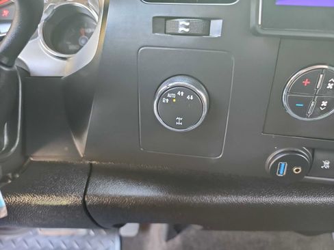 Used 2007 Chevrolet Silverado 1500 LT w/ 1LT Convenience Package image 22