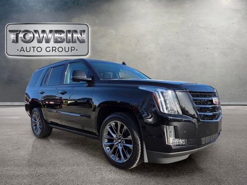 Used 2019 Cadillac Escalade Premium Luxury w/ Escalade Sport Edition AWD/4WD image 3