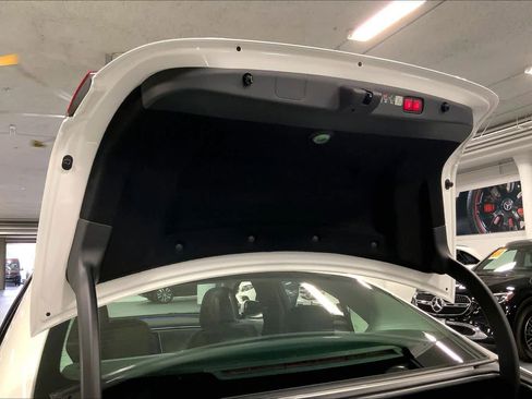 Used 2025 Mercedes-Benz E 350 Sedan image 33