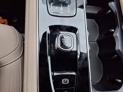 New 2026 Volvo XC90 T8 Plus w/ Protection Package Premier image 22