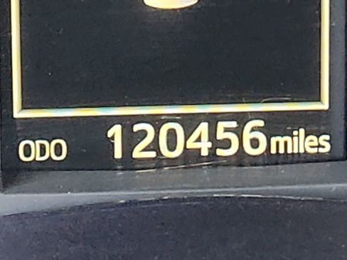 Used 2017 Toyota Corolla SE w/ SE Premium Package image 22