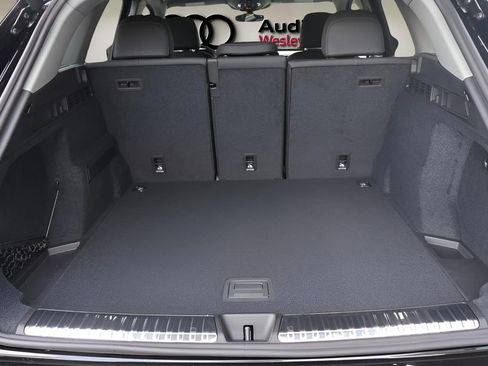 New 2025 Audi Q5 Premium Plus image 16