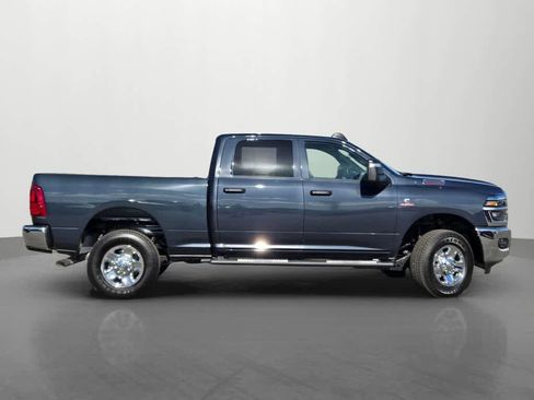 New 2026 RAM 2500 Tradesman AWD/4WD image 7