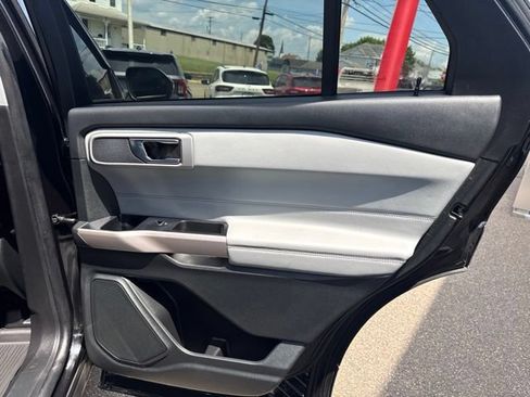 Used 2023 Ford Explorer XLT w/ Equipment Group 202A AWD/4WD image 36