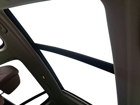 Certified 2024 BMW X7 xDrive40i image 15