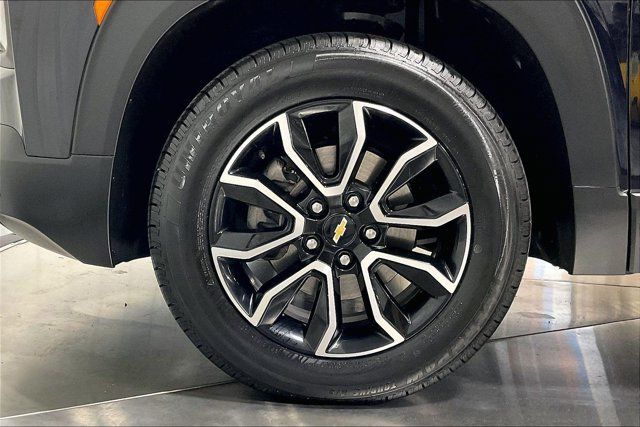 Used 2021 Chevrolet TrailBlazer ACTIV w/ Convenience Package AWD/4WD image 9