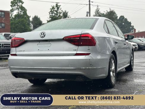 Used 2018 Volkswagen Passat 2.0T S w/ Driver Assistance Package FWD image 5