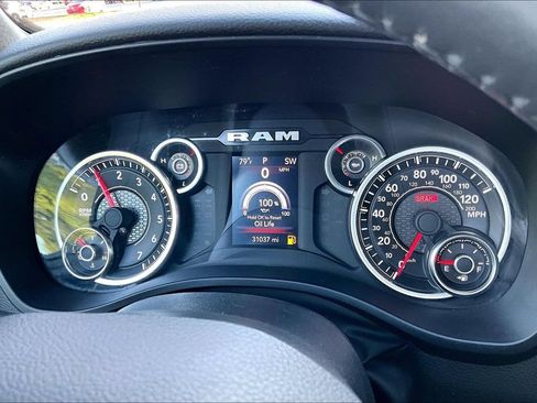 Used 2023 RAM 1500 Big Horn AWD/4WD image 10