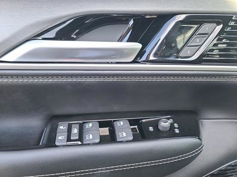 New 2026 Jeep Grand Wagoneer Limited image 17