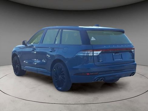 New 2026 Lincoln Aviator Reserve image 3